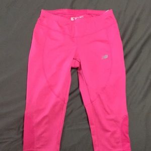 Hot pink cropped athletic leggings